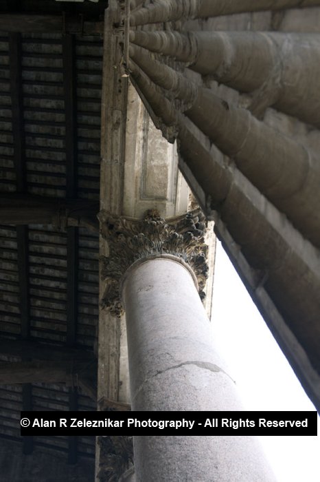 Pantheon portico columns 1