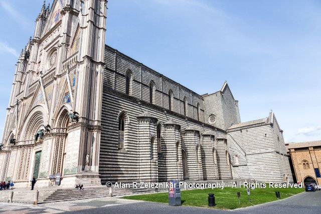 Full SIde View of the Orvieto Duomo