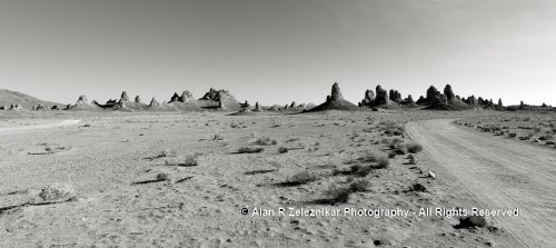 Tronas Pinnacles Panorama 1