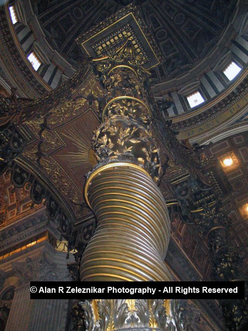 Rome Italy San Pietro in Vaticano (St Peter's)  Baldochino