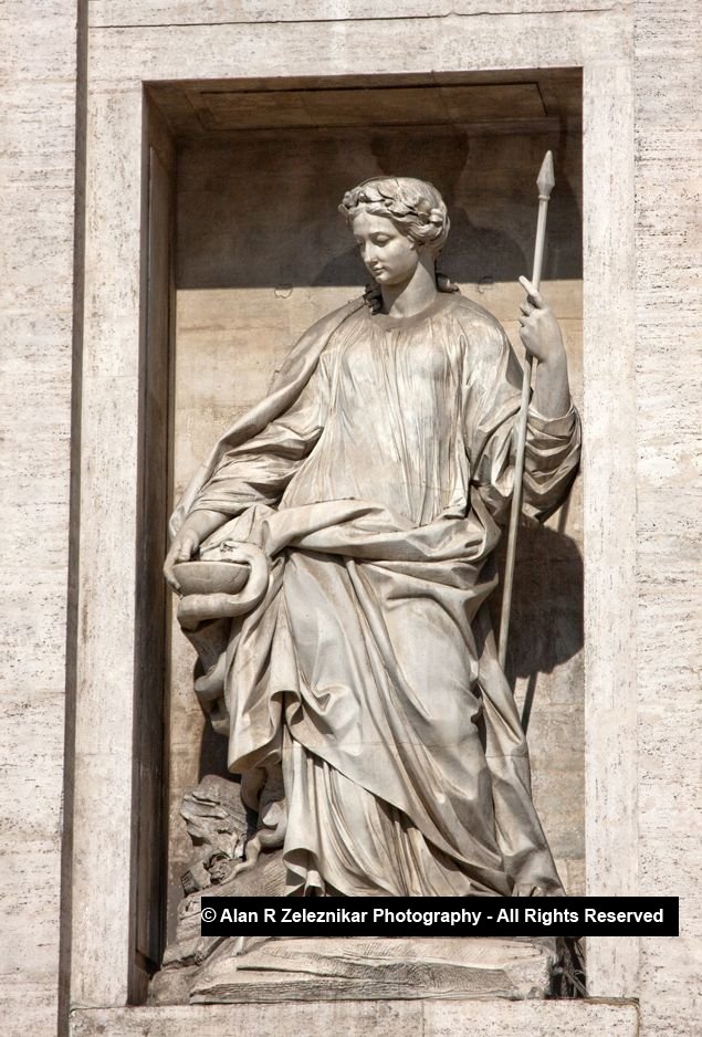 _MG_0912_Trevi_Fountain_Salubrity_72_dpi